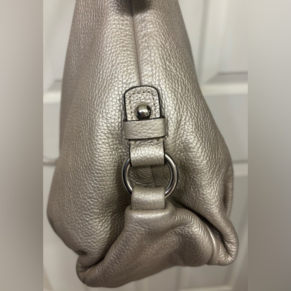 Coach silver metallic pebbled leather 2-way duffle - Picture 5 of 11